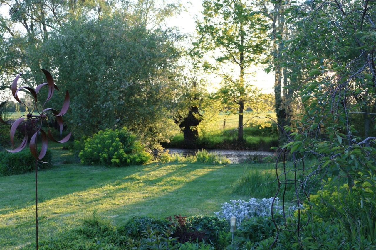 Bed and Breakfast Le Bourgis La Chapelle-Montligeon Exteriér fotografie