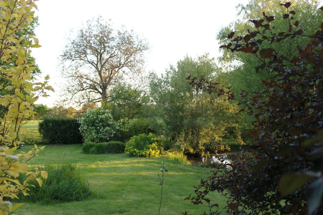 Bed and Breakfast Le Bourgis La Chapelle-Montligeon Exteriér fotografie